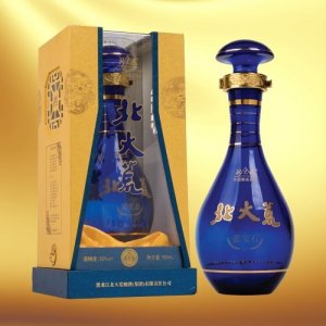 北大荒藍(lán)寶石白酒