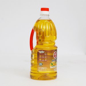 七道香壓榨濃香花生油1.8L