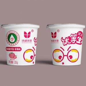 優(yōu)卓?jī)?yōu)享優(yōu)等生草莓味酸牛乳120g
