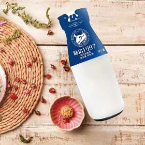 三劍客味啟1997酸奶飲品瓶裝