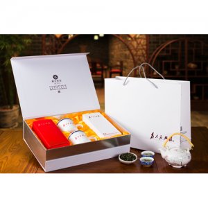 為人民服務(wù)·崢嶸歲月