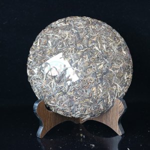 八角亭 2019年 布朗山生態(tài)圓茶.