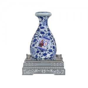 頤和園頂級(jí)青花瓷白酒