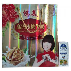 悠美高鈣核桃牛奶復(fù)合蛋白飲料禮盒裝