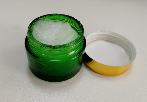 十余載堅(jiān)守技術(shù)創(chuàng)新,牛皮癬膏貼牌代加工打造行業(yè)標(biāo)桿