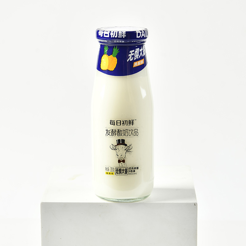 每日初鮮發(fā)酵酸奶飲品鳳梨味.JPG