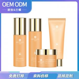 四件套山茶花滋潤面部修復(fù)血紅絲緊致嫩白水乳霜OEM/ODM定制代加工