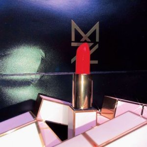 變色潤(rùn)唇膏OEM/ODM定制代加工