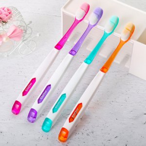 一體刷頭口腔護(hù)理雙色牙刷OEM代加工