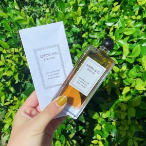 艾詩軒黛新款柏林少女香水貼牌定制代加工