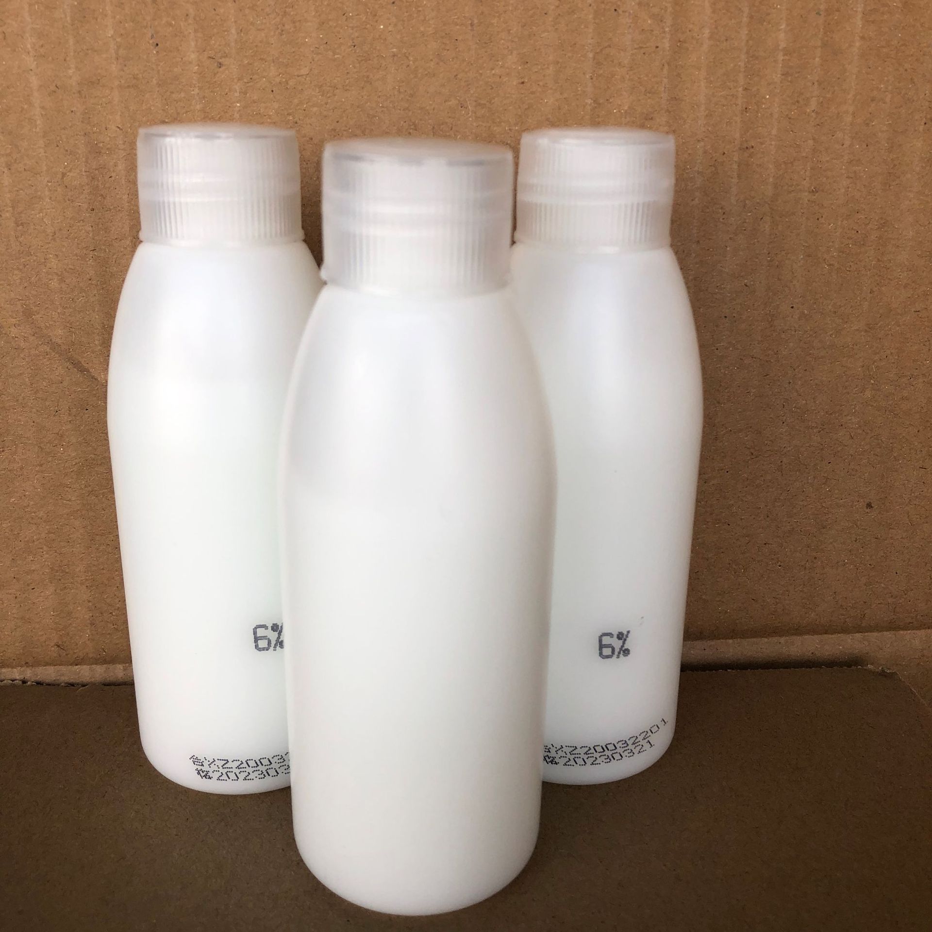 雙氧奶上色彩美發(fā)OEM代加工